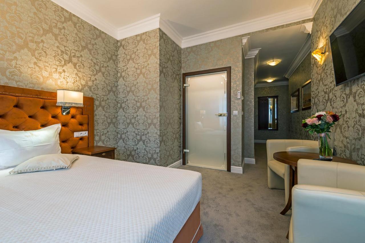 Sleepwalker Boutique Suites Wrocław Buitenkant foto