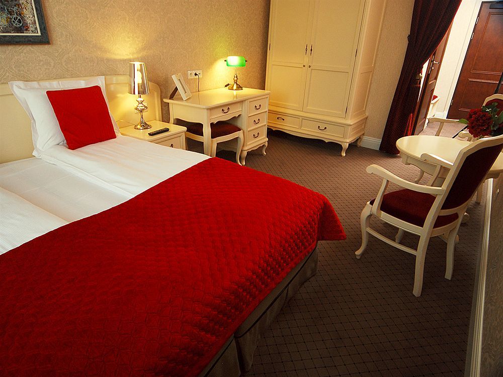 Sleepwalker Boutique Suites Wrocław Buitenkant foto