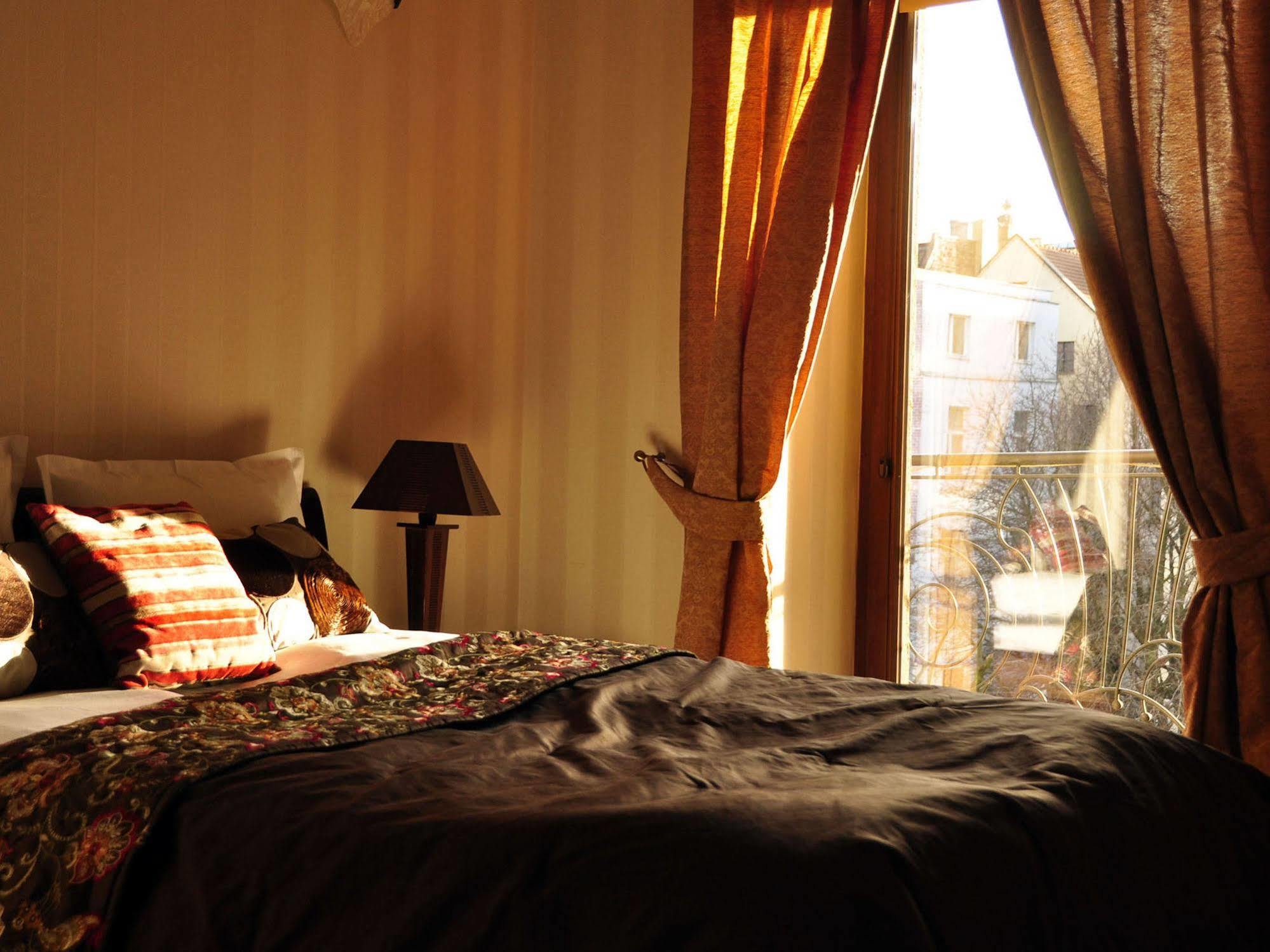 Sleepwalker Boutique Suites Wrocław Buitenkant foto