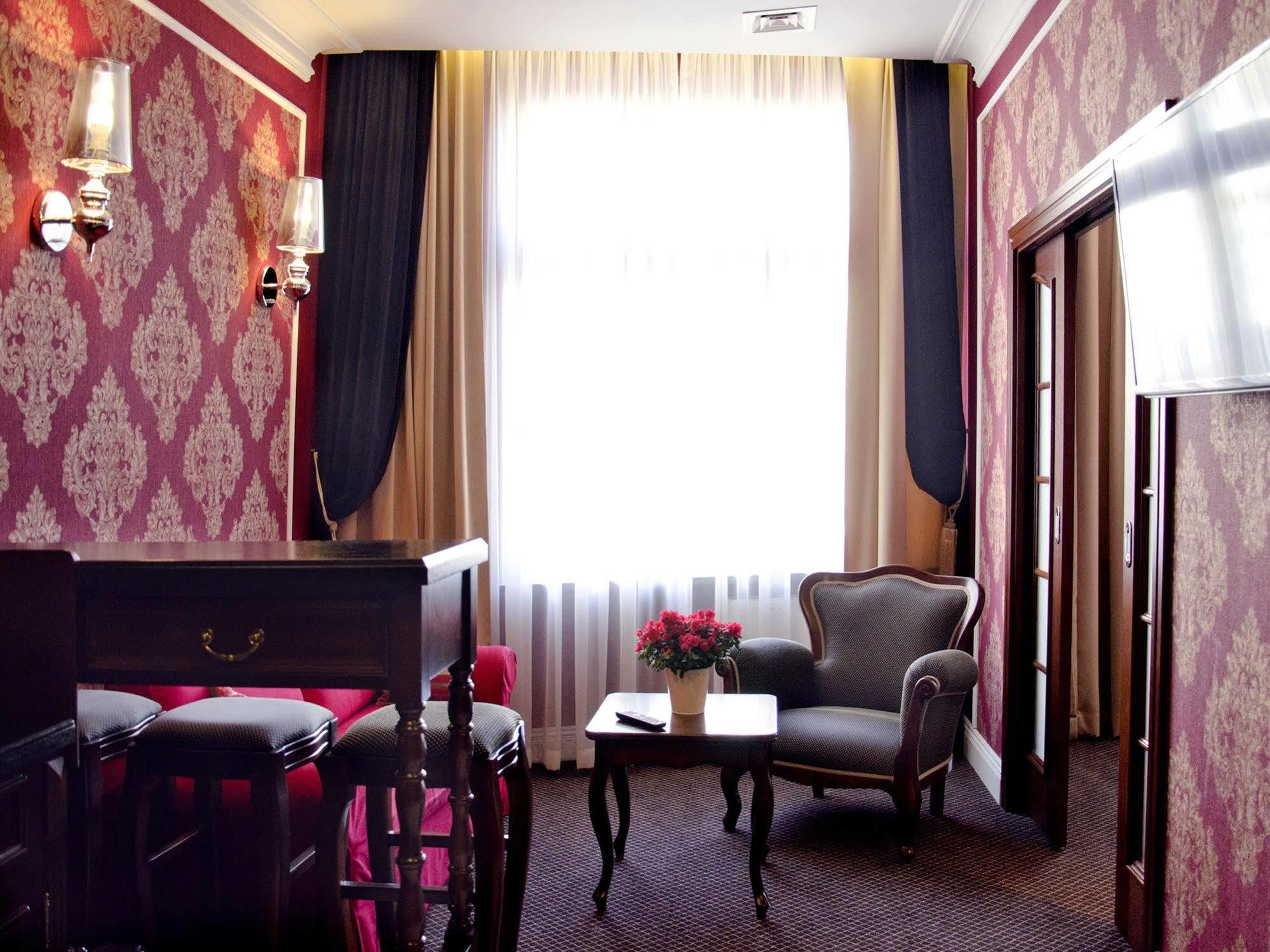 Sleepwalker Boutique Suites Wrocław Buitenkant foto